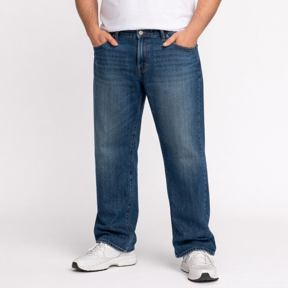 Tommy Hilfiger| 42X30 Men’s Straight Leg Jeans Medium Wash 100% Cotton